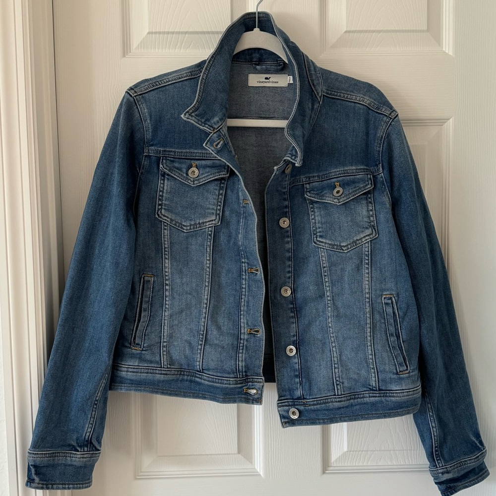 Vineyard Vines Jean Jacket, Size XL (fits 12/14/16)
